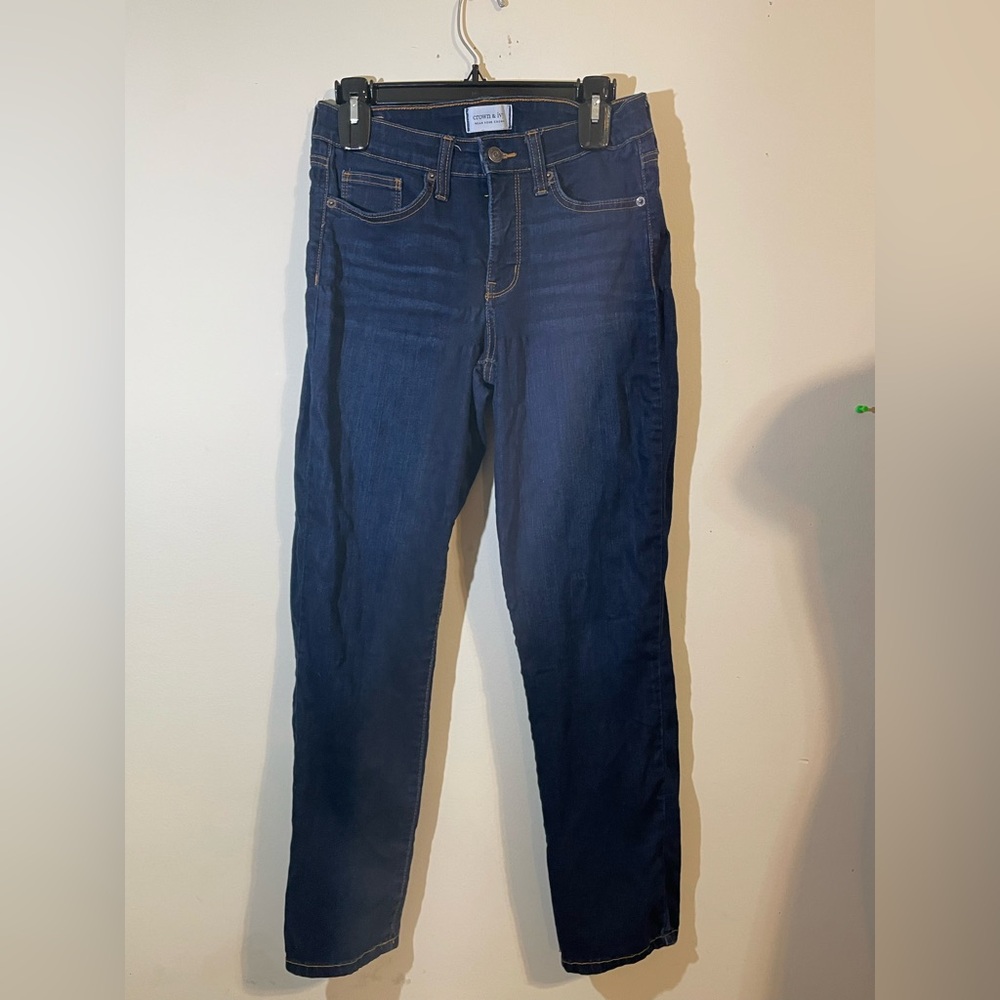 Crown & Ivy Womens Jeans‎ straight leg Dark Wash Stretch Size 6R inseam 29”